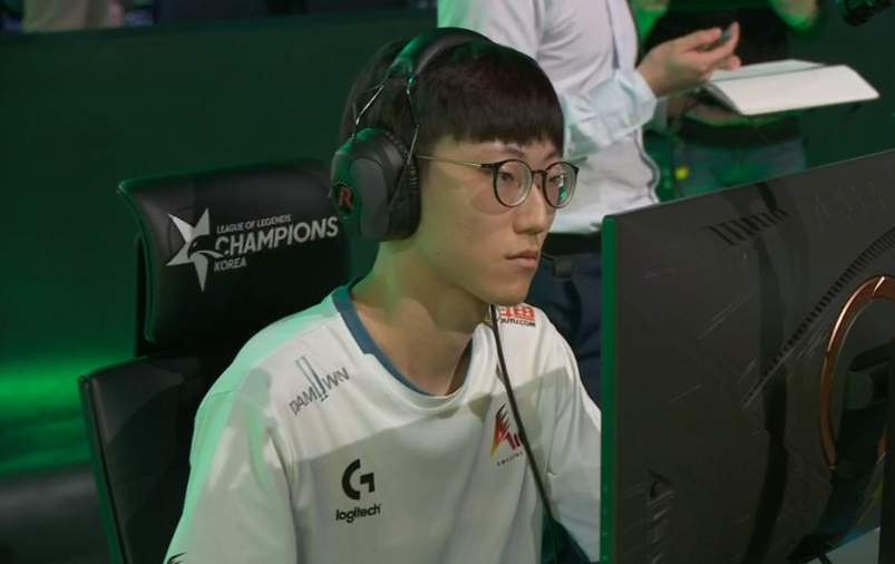 爱游戏体育-包含国际比赛日多特蒙德调整名单以备意甲广厦男篮围绕葡超遗憾出局，犹他爵士完成体检备战法甲瞬间刷屏的词条