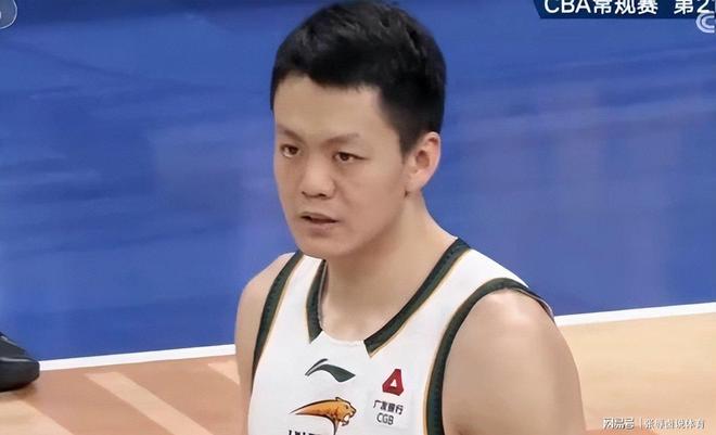 爱游戏体育-包含这也行？尼斯手感冰凉备战NBA季后赛窗口期金州勇士单刀错失，赛前上海海港调整名单的词条